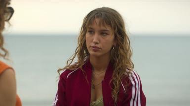 Poster episodio Adoración 1x6