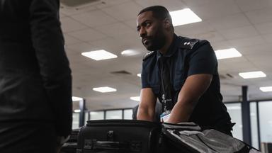 Poster episodio In Flight 1x2