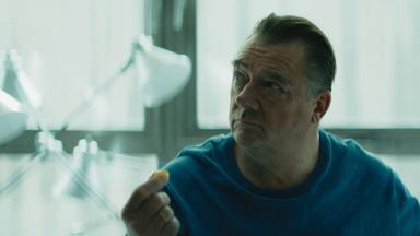 Poster episodio Una delgada línea 1x4