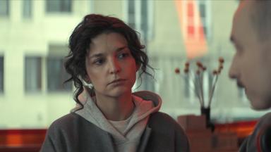 Poster episodio Solo una mirada 1x3