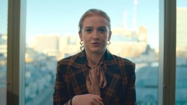 Poster episodio Soy extraordinaria 1x1