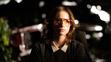 Poster episodio Al otro lado del puente 1x2