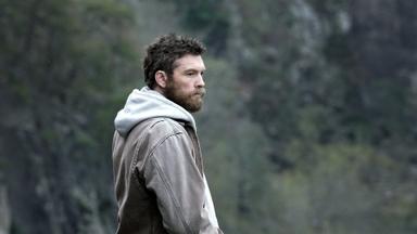 Poster episodio Manhunt 1x1