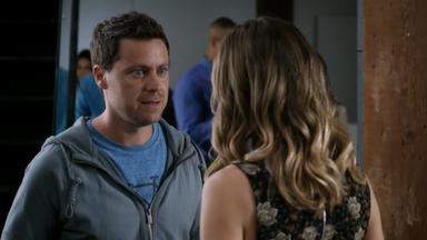 Poster episodio Tú, yo y ella 1x10