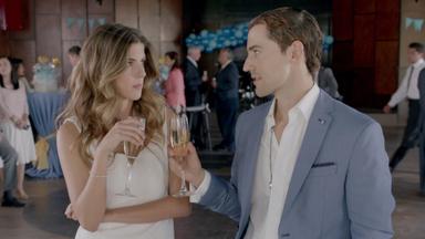 Poster episodio Club de Cuervos 1x13