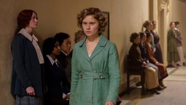 Poster episodio Dope Girls 1x1