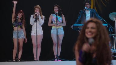 Poster episodio Ellas soy yo 1x15