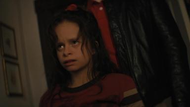 Poster episodio Una buena familia americana 1x2