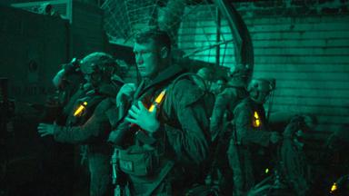 Poster episodio MARINES 1x3