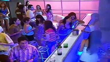 Poster episodio Sin senos no hay paraíso 1x13