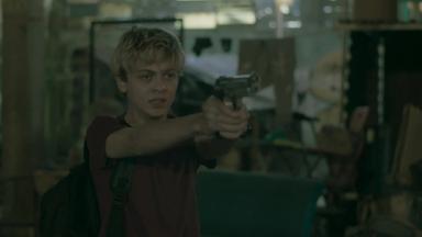 Poster episodio Más allá de ti 1x6