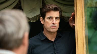 Poster episodio Malas hermanas 1x4