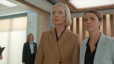 Poster episodio La diplomática 2x6