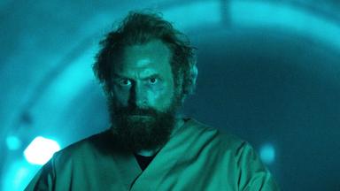 Poster episodio The Iris Affair 1x3