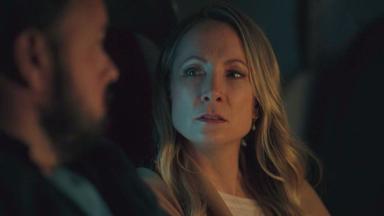 Poster episodio North Shore 1x1