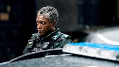 Poster episodio Blue Lights 3x5