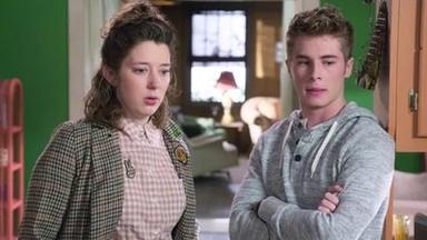 Poster episodio Insatiable 1x12