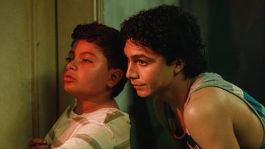 Poster episodio Dear Killer Nannies: Criado por sicarios 1x2