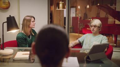 Poster episodio 4Ever 1x4