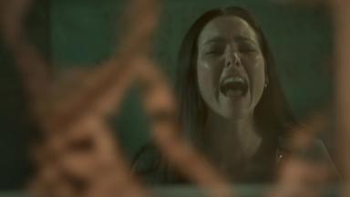 Poster episodio Más allá de ti 1x5