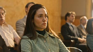 Poster episodio The Crowded Room 1x9