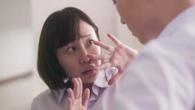 Poster episodio La chica nueva 1x6