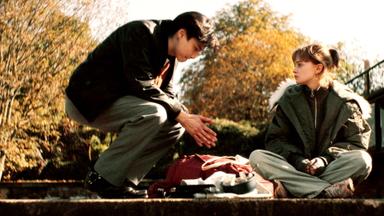 Poster episodio Unfamiliar 1x3