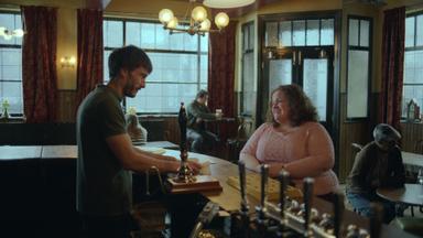 Poster episodio Bebé Reno 1x1