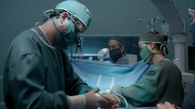 Poster episodio Dr. Death 2x2