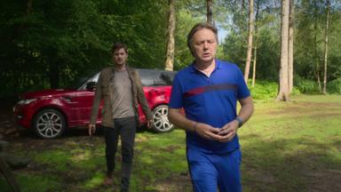 Poster episodio No hables con extraños 1x8