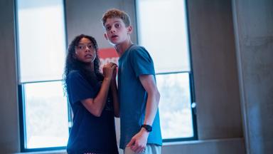 Poster episodio El instituto 1x1