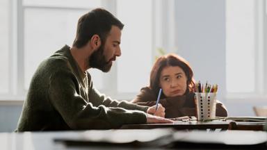Poster episodio Mentes Extraordinarias 2x16