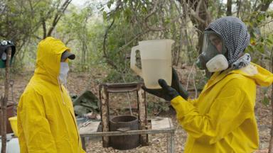 Poster episodio El negocio de las drogas 1x6