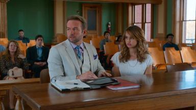 Poster episodio Insatiable 1x1