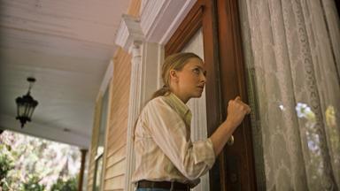 Poster episodio The Crowded Room 1x2