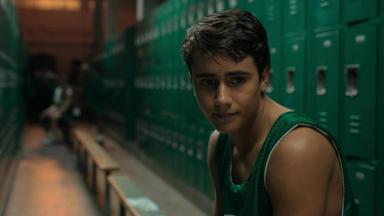 Poster episodio Love, Victor 2x3