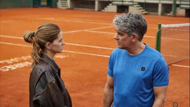 Poster episodio Camaleón: El pasado no cambia 1x6