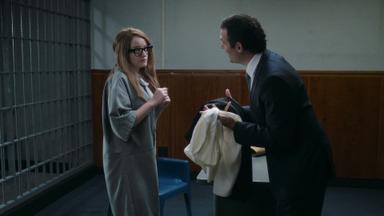 Poster episodio Inventando a Anna 1x9