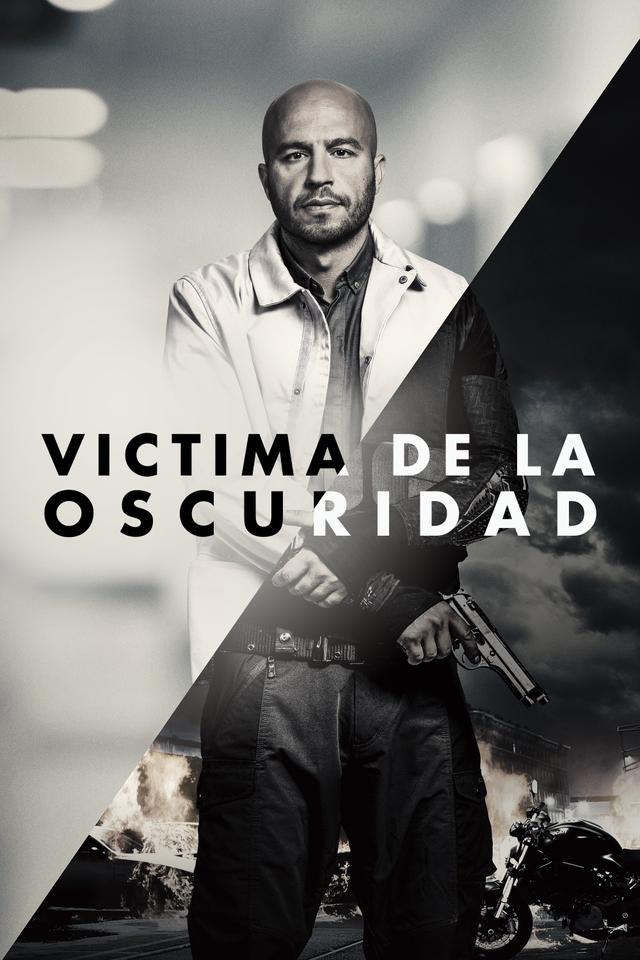 Poster Víctima de la oscuridad