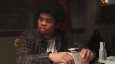 Poster episodio Snowfall 2x1