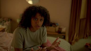 Poster episodio Bebé Reno 1x4