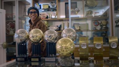 Poster episodio Ronaldinho 1x1