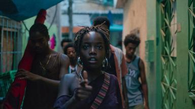 Poster episodio Amar é Para os Fortes 1x4