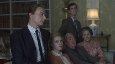 Poster episodio The Crown 3x4