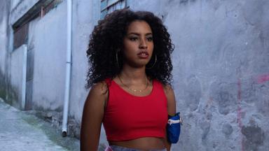 Poster episodio Al otro lado del puente 1x1