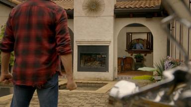 Poster episodio Cobra Kai 1x9