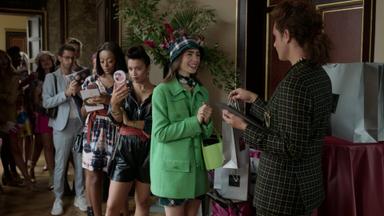 Poster episodio Emily en París 1x5