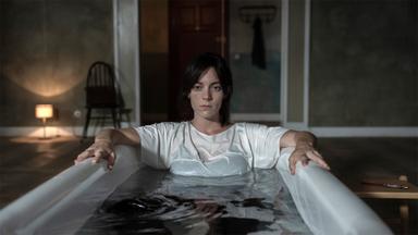 Poster episodio Reina roja 1x1