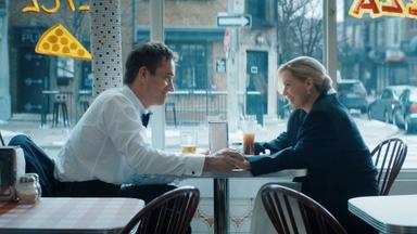 Poster episodio The Miniature Wife 1x9