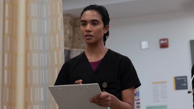 Poster episodio The Pitt 2x10